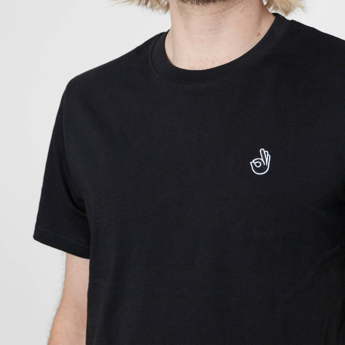 OK – T-Shirt schwarz - fyngers