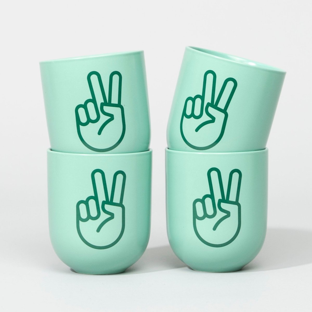 Peace – Porzellanbecher – türkis matt - fyngers